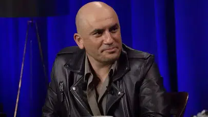 Gustav dizisinde ortaçağ ve mizah çarpışacak