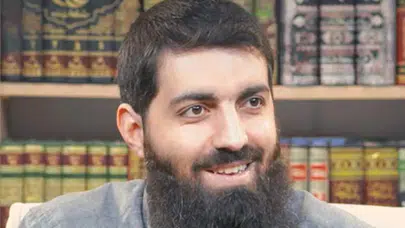 Radikal Yapılarla Anılan Halis Bayancuk’un Gündem Yaratan Hikâyesi