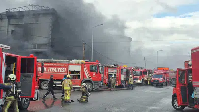 Silivri'de fabrika yangını, çok sayıda ekip olay yerinde!