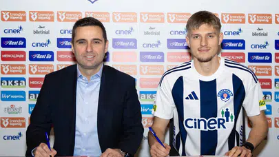 Kasımpaşa'dan Transfer Bombaları! Eyüp Aydın ve Adrian Benedyczak Resmen Kadroda