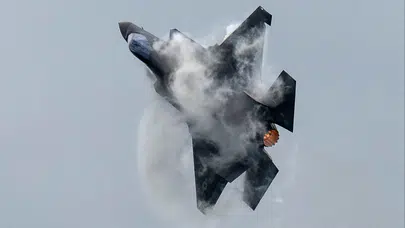 Yazılımını Kırabiliriz Diyerek Dünyayı Şaşırttı! ABD'ye Resmen Meydan Okudu!