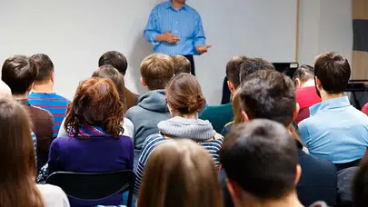 2026 Öğretmen Ek Ders Ücretlerinde Büyük Değişim: MEB’den Kritik Zam Hamlesi