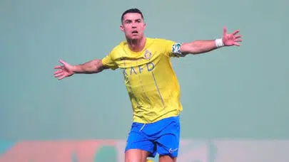 CR7 Sahadan Yönetim Masasına Geçti: Almeria’da Tarihi Ortaklık