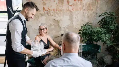 Restoranlarda Kuver Dönemi Kapandı! Hesaplar Baştan Yazıldı