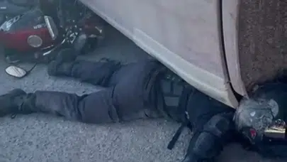 Adana’da yürekleri ağza getiren kaza! Motosikletli tırın altında sıkıştı