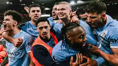 Manchester City, Liverpool’u uzatmalarda devirdi