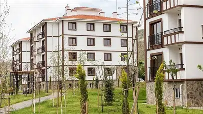 Demet Akalın’dan Survivor Bombası! Seren Ay’a Sert Sözler Ortalığı Karıştırdı