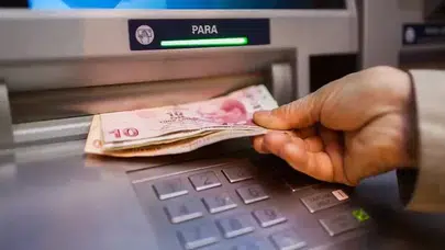 Emekliye Çifte Gelir Formülü! Ortak Zam ve 10 Bin TL İkramiye Gündemde