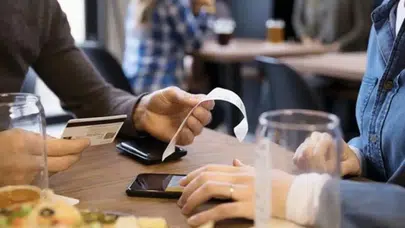 Kuver ücreti kalktı mı, restoranlarda gönüllü bahşiş mi başladı, gönüllü bahşiş nedir?