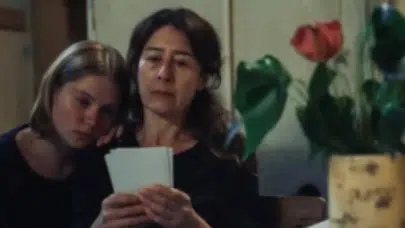 Veliaht dizisinin Gülşah’ı Defne Burnaz kimdir, kaç yaşında, nerede doğdu?