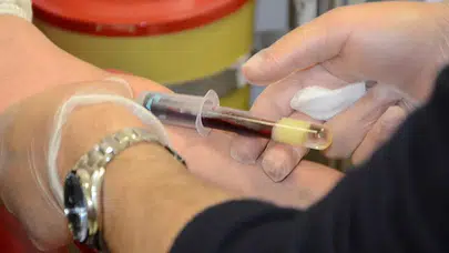 Kan Tahlili Orucu Bozar mı? Laboratuvarda Kan Vermek Oruç İçin Sakıncalı mı?