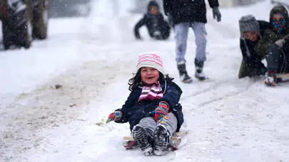 Yoğun kar yağışı  eğitimi vurdu, Doğu’da 5 ilde okullar tatil!