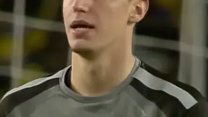 Berke Özer HAYATI (kimdir), kaç yaşında, nereli ve hangi takımda oynuyor? Lille’de forma giyen Berke Özer’in kariyeri