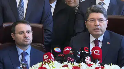 Adalet Bakanlığı’nda nöbet değişimi: Akın Gürlek görevi devraldı!