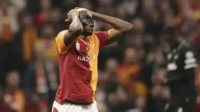 Osimhen Bombası! Dursun Özbek Kararını Verdi: 100 Milyon Eurodan Aşağısı Masada Yok