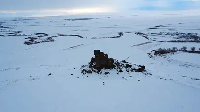 Tipi ve yoğun kar Kars’ta günlük yaşamı yavaşlattı