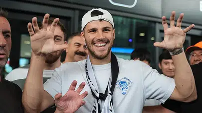 Beşiktaş’ı Bırakan Jurasek, Slavia Prag’da Asistlerle Sahneye Çıktı