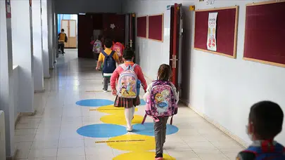 Ara tatil olmayacak mı? Bayram tatili ile mi birleşecek? Yusuf Tekin'den açıklamalar…