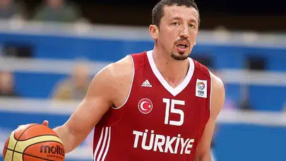 Hidayet Türkoğlu’nun İstanbul’dan NBA’e uzanan kariyer yolculuğu