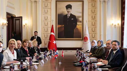 Başkentte Sürpriz Gündem! Gürlek ve Sloven Meclis Başkanı Aynı Masada