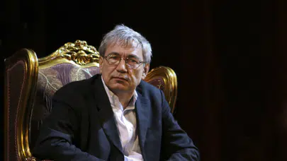 Orhan Pamuk’un Aile Kökeni ve Dini Geçmişi Yeniden Tartışma Konusu