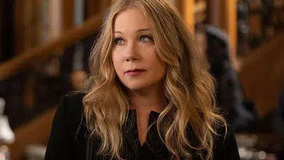 Hollywood’un Sevilen Yıldızı Christina Applegate’in Hayatı ve Kariyeri