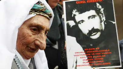 33 Yıl Oğlunu Aradı: 12 Eylül’ün Sembol İsmi Berfo Ana’nın Yürek Yakan Hikâyesi