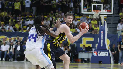 İstanbul’da basketbol şöleni: Final bileti için kritik 40 dakika!