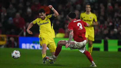 Direndi Ama İlk Maçın Bedelini Ödedi: Deplasmanda 2-1’lik Galibiyet Avrupa Biletine Yetmedi!