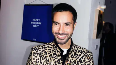 Azad Yılmaz ne iş yapıyor, mesleği ne, evli mi, sevgilisi var mı, kaç yaşında ve nereli?