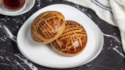 Poğaça yaparken ne kullanılır, tarifi nedir, hangi malzemelerden eklenir, pişirme süresi ne kadardır?