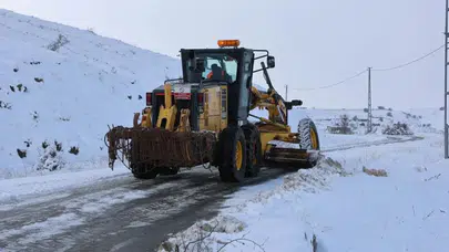 Sivas’ta Kar Alarmı! 432 Yerleşim Yolu Ulaşıma Kapandı