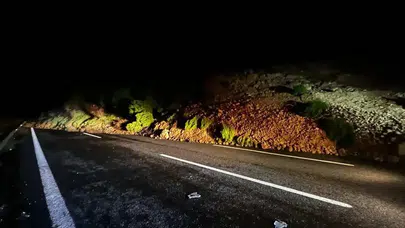 Ege’nin kalbinde otoyol alarmı: Üç şerit bir anda toprakla kaplandı