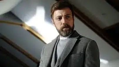 Pera Palas’ın Dimitri’si Ahmet Varlı’nın Hayatı Merak Konusu Oldu!