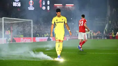 Maç 2. Dakikada Durdu! Fenerbahçe’nin Ertelenen Cezası Gündemde