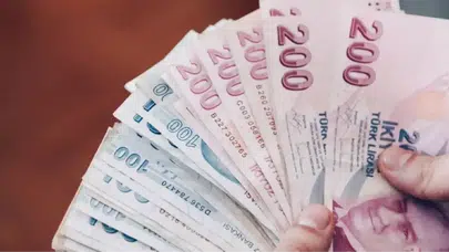 Kurban Bayramı emekli ikramiyesi 2026’da ne kadar olacak, kaç TL zam gelecek, ödeme tarihi belli oldu mu?