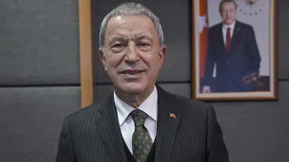 Kiralıktan İhracata! Hulusi Akar Türkiye’nin Savunma Yolculuğunu Paylaştı