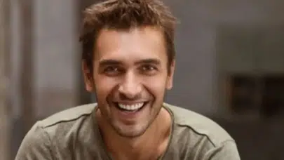 Ulaş Tuna Astepe sevgilileri (SON SEVGİLİSİ KİM)