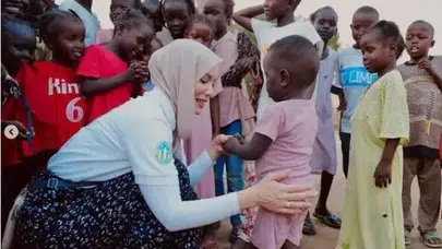 Gamze Özçelik’ten Ramazan Hamlesi! Bu Kez Sudan’da