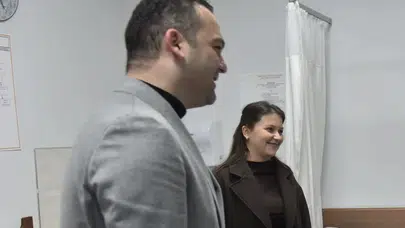 Hasbi Dede kiminle evli, eşi kim, kaç çocuğu var, ne iş yapıyor, mesleği ne? Ailesi, kariyeri ve siyasi geçmişi