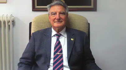 Askeri Kariyerden Ekranlara Uzanan İsim!