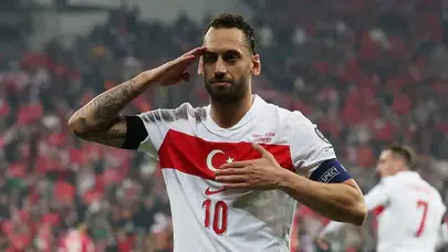 Hakan Çalhanoğlu eşi ile ayrıldı mı?