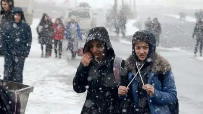 19 Şubat İstanbul’da okullar tatil mi, yarın kar tatili var mı?