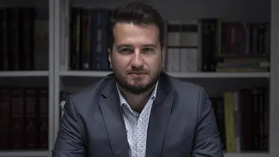 İlhan Bozdağ hayatı (Kimdir)? Mehmet Bozdağ’ın Babası Kaç Yaşındaydı, Neden Hayatını Kaybetti?