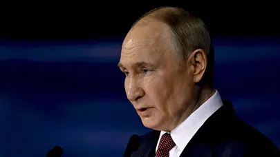 Jeffrey Epstein Putin’le görüştü mü, Epstein dosyalarında Putin’in adı neden 1055 kez geçiyor? Rusya’dan Mariya Zaharova’dan ilk açıklama