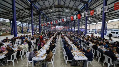 İzmir'de İftar Çadırı Kurulacak Meydanlar!