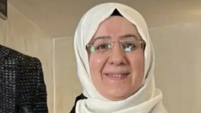 Emel Hatipoğlu hayatı, kaç yaşında, eşi (kocası) kim, kaç çocuğu var ve Nihat Hatipoğlu ile nasıl evlendi?