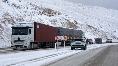 Beyaz Esaret Geri Döndü! Fırtına Yolları Kesti, Doğu ve İç Anadolu’da Ulaşım Durdu