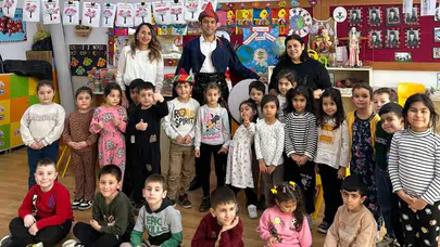 Antalya’da Miniklerden Ramazan Kutlaması! Sınıflar Süsledi, Bahçe İlahiyle Yankılandı