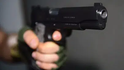 Rüyada silah görmek ne demek, iyi mi, kötü mü, aşk hayatını nasıl etkiler?